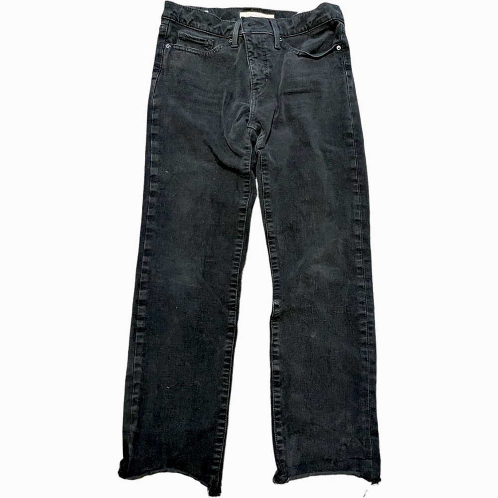 Levi’s size 27 style 312 shaping slim stretchy material